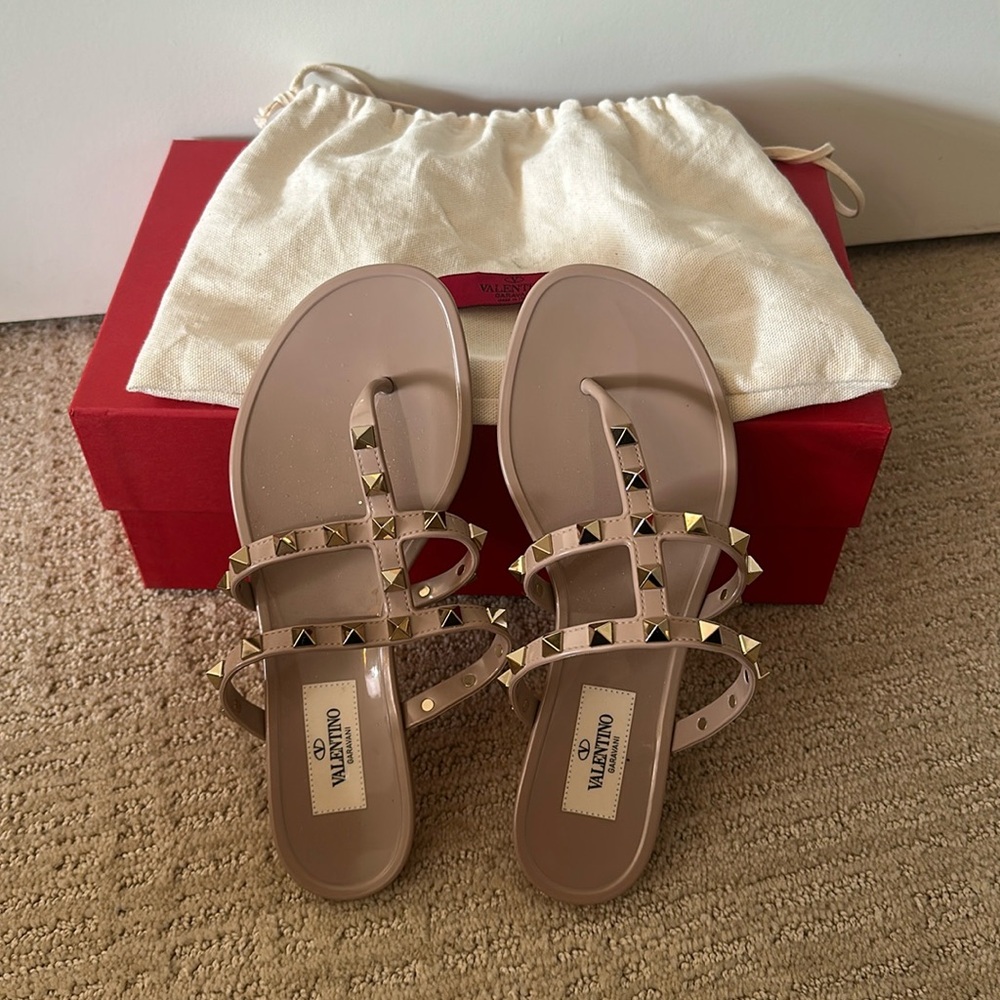 Valentino rockstud rubber sandal